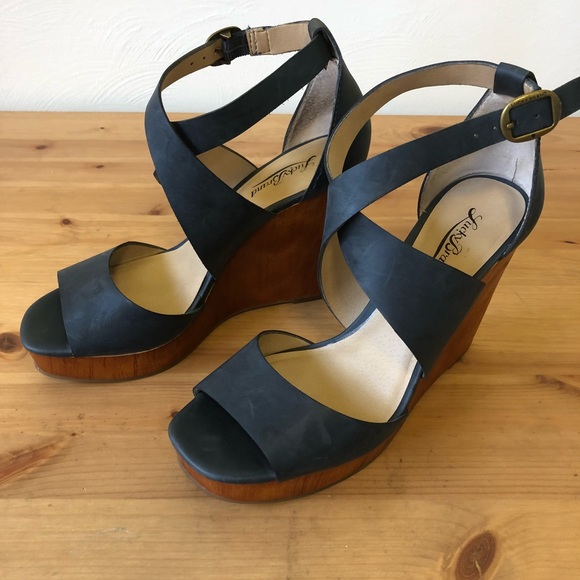 lucky brand navy wedges